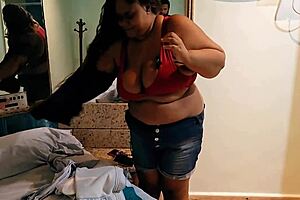 Madrasta conversa com seu enteado é fodida por ele e ainda tem um grande squirt