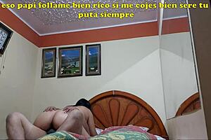 Esposo Ofrece Puta a Amigo Maduro Gordito por Ayuda