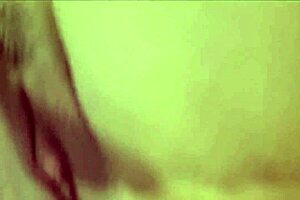 estava preparando o café, ele me surpreendeu com blowjob