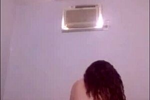 Young amateur, want to see her anal assfucking?