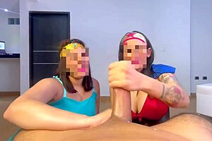 abriendo el culo de mis hijastras