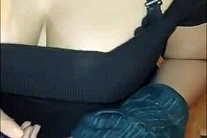 Acosando A Madura Venezolana En Las Calles De Lima