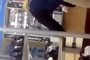 hot young booty in candid hidden shots