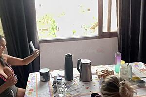 Encontrei Com Um Colega De Trabalho E Convidei Ele Pra Tomar Café Com A Galera Rolou Uma Suruba No Final Ele Me Encheu De Leite Completo No Sheer E Red 😏