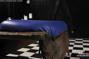 dark rooms bizarre lady in perverse bdsm games