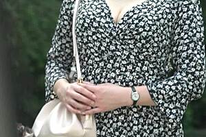 mature japanese housewife gives blowjob and squirts