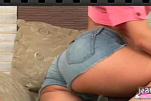 Watch me undress from my skinny jeans