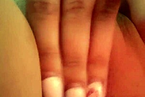 Masturbação buceta depilada com punheta e dominação