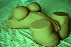 The cuckold wife enjoys watching me pound the Tantaly doll hard 😍