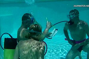 Cum everywhere in pool from blowjobs