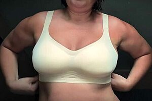 bouncing saggy tits with moaning mature milf