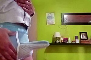 Se Calienta Tt Diwi With Intense Masturbation And Cumshot