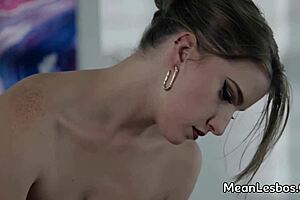 Stunning Big Tit Blonde Masseuse Eating Her Client Wet Bush And Make Her Cum Fast - Octavia Red Megan Mistakes