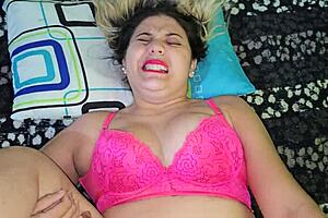 Wow, queen beautiful white-skinned blonde gets fucked before sleep.