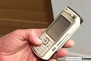 Dlaka baba pička dobija JEBAČINU u susretu