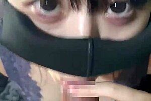 18-year-old amateur gives serious blowjob with handjob