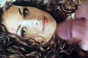 lesbian addicted to cum on face 😏