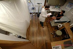 i am the new student getting examined by doctor tampa