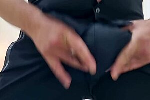 Anale E Sborrata Sega Veloce Grosso Cazzo Italiano Strappa Le Mutande