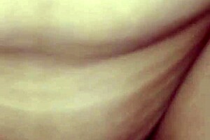 Pinay woman gets horny with partner in doggystyle action