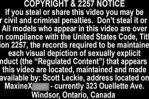 Hot Bubble Bath with Asian Beauty