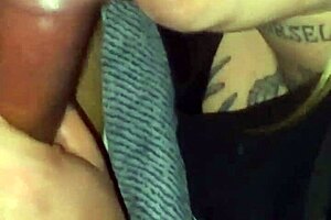 She Cant Wait Than I Wake Up Deam Girl Tonge Accion