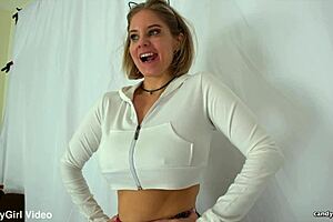 Beautiful Babe Anabelle Pync Teases Kitty In Sexy Panties!