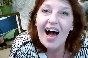 Dancing and wiggling to the big bad wolf with Dawnskye in retro style