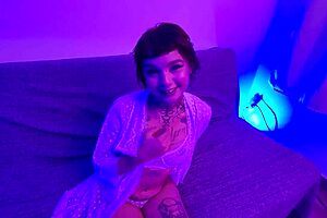 cute alt teen 18+ meets lucky guy for a sensual encounter ending in a facial