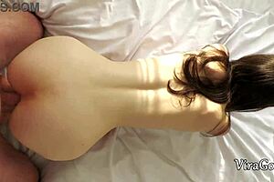 粗暴干18+妹子屁眼屄射满屁股