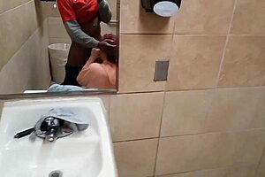 i love snow bunnies redhead pretty good for successful blowjobs in snow 😘