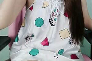 Ninew Plays With Her Pussy In Solo Orgasm