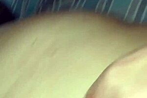 Ella Disfruta El Anal Con Un Vibrador