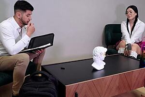 Horny college student offers her pussy to her professor to pass the course - la rola