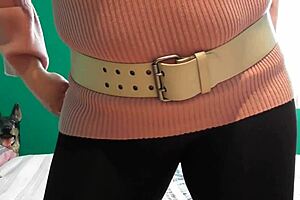 With that big ass dancing, I cum right away