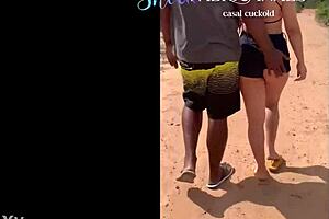 No Caminho Da Estrada De Terra Batida