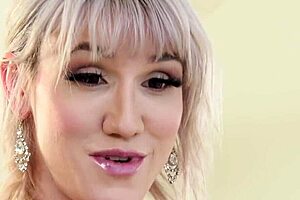 Lena Kelly's Lover Loves Pantyhose