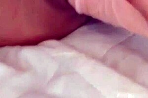 Angelina Greys PUSSY UP CLOSE SLIDE BIG DILDO CUM AND SQUIRT