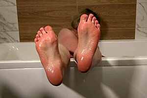 Do You Want To Wash My Feet? Mature Milf Foot Fetish In Bath