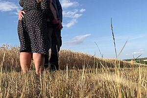 Mature Woman Makes Cum