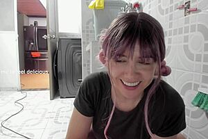 Outdoor webcam flashing and fingering big tits