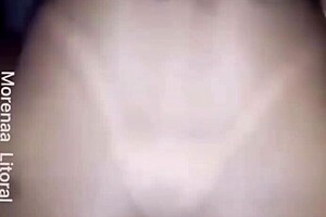 satisfazendo o desejo do safado e sentando at� o talo no seu pauzao vem conferir o quanto ele gozou depois dessa sentada