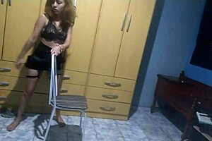 I am the sexiest and most seductive dancer in the world, intriguing all