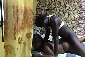 sucking the homemade wet pussy