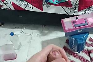 No Me Gusta Que Mi Esposo Me Ponga El Pene Cuando Me Estoy Haciendo Las U�as