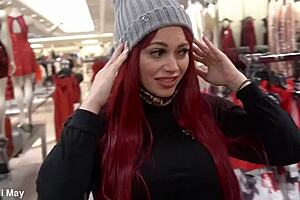 Latina sucking dick for christmas presents