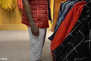 Latina sucking dick for christmas presents