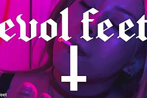 Even Smoking, I Worship Your Feet!