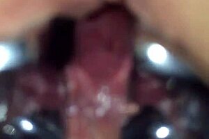 Shemale uses speculum on me in intriguing way