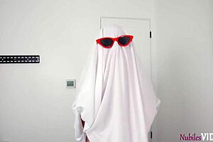 stepbro cum going to haunt wet pussy